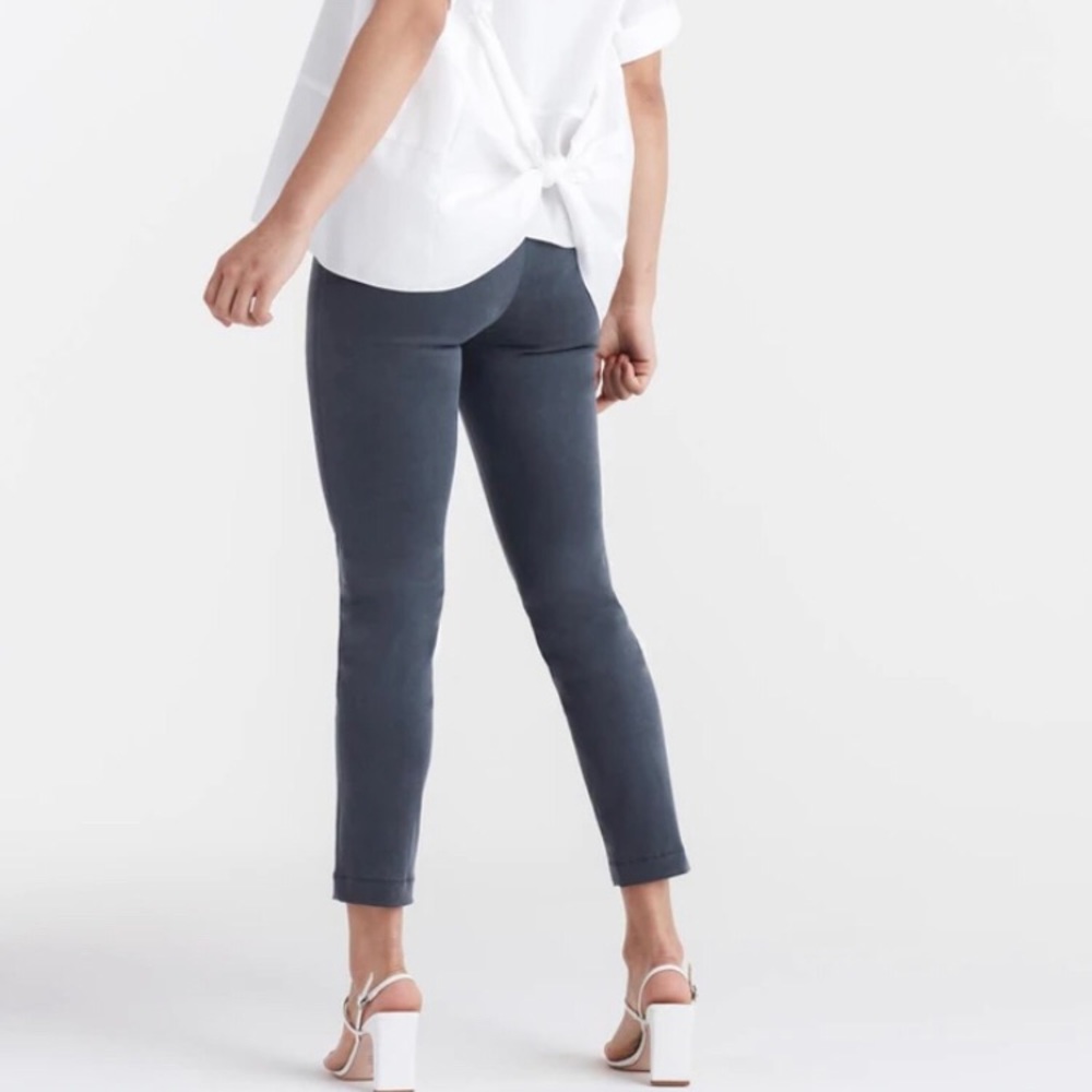 Vetta Slate Blue Slim Crop - super soft!!